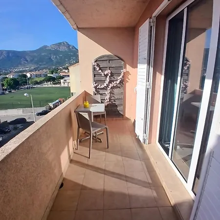 Superbe T3 Vue Entre Terre Et Calvi (Corsica)